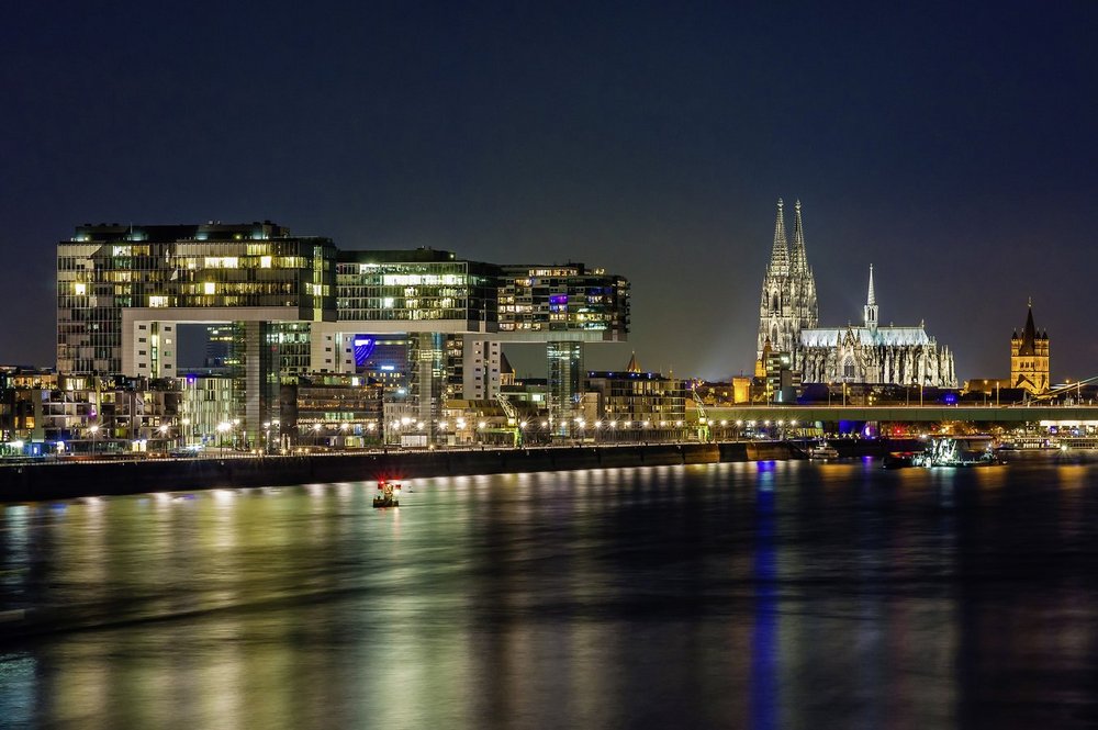 Köln Rheinpanorama bei Nacht
